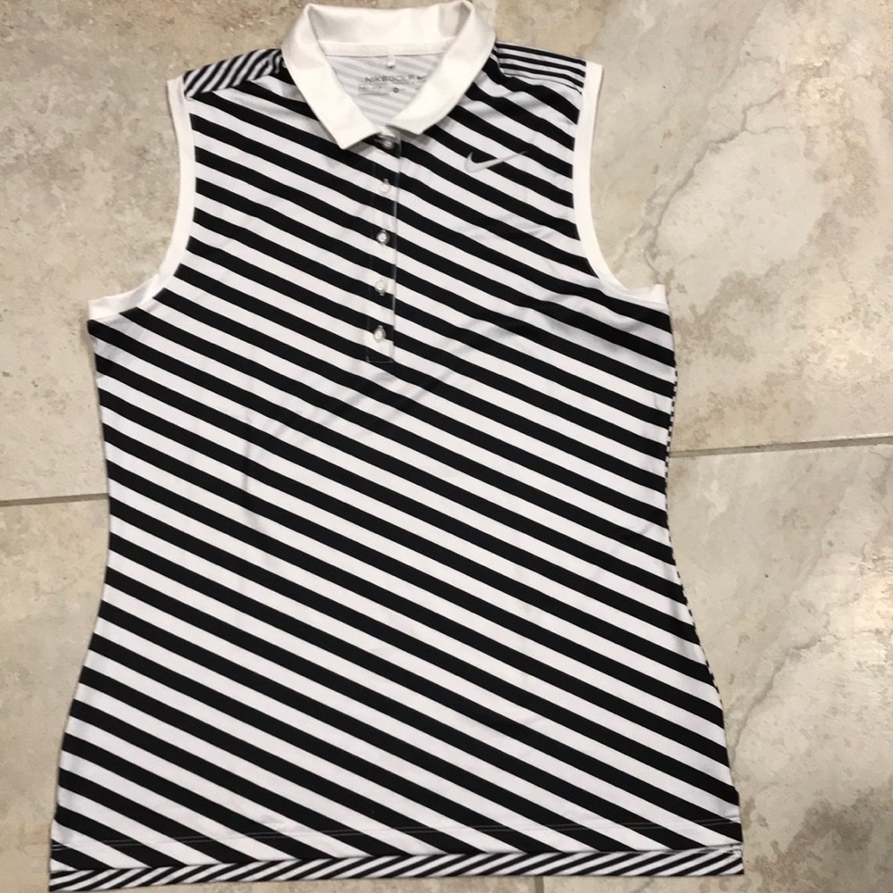 NIKE sleeveless top, size M